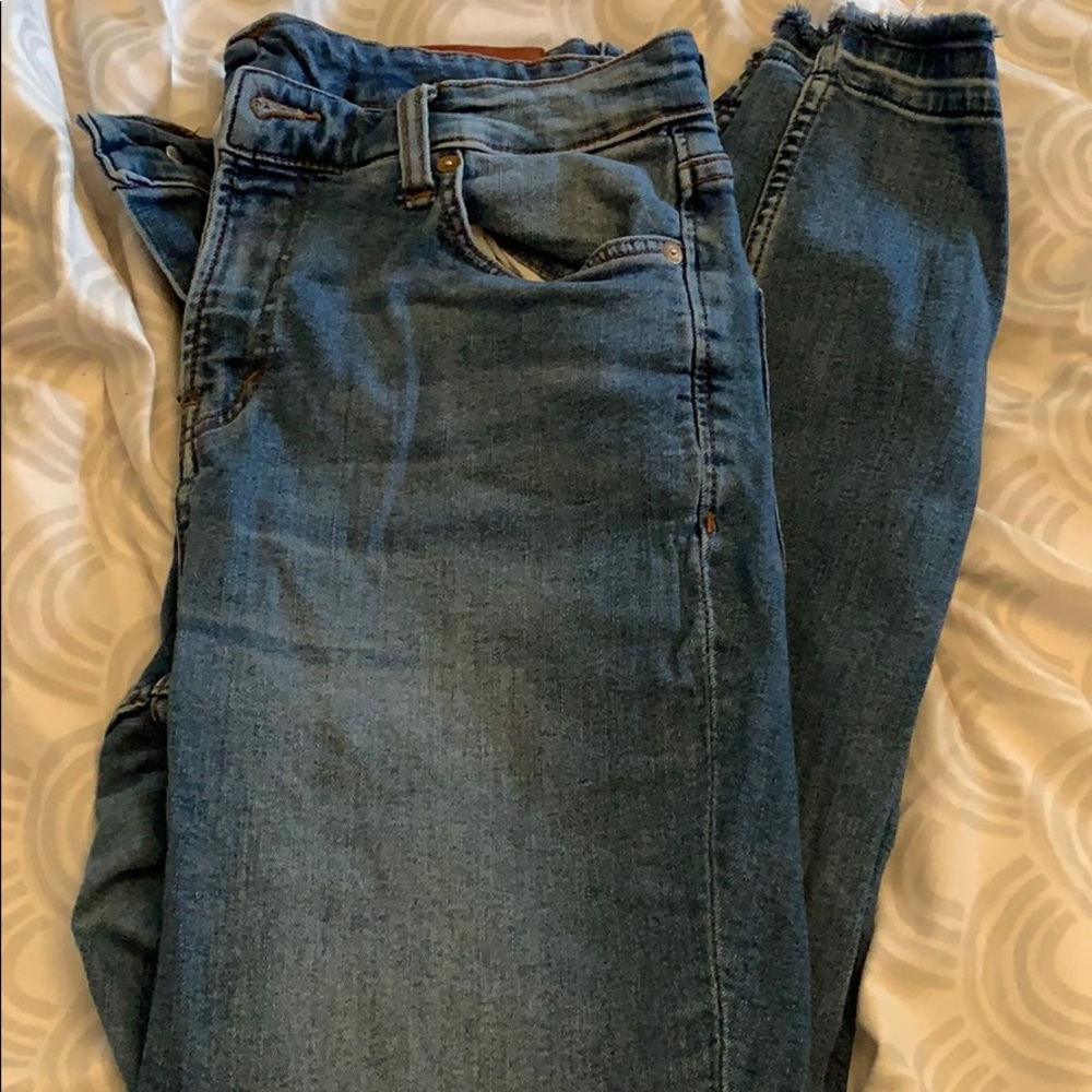 H&M Destroyed Skinny Jeans